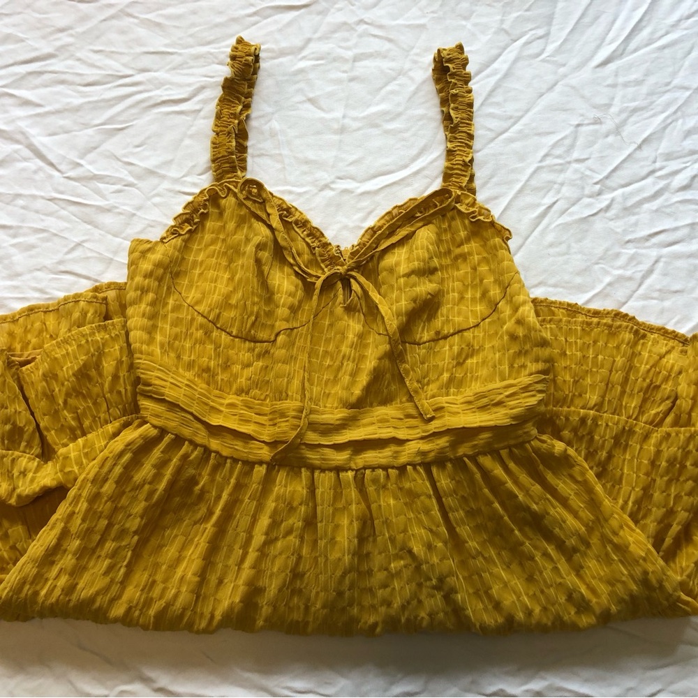 Forever 21 yellow dress flowy short